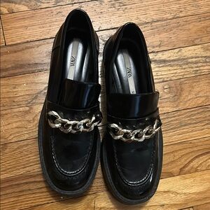 Zara Black Leather Slip-On Loafers with Gold Chain